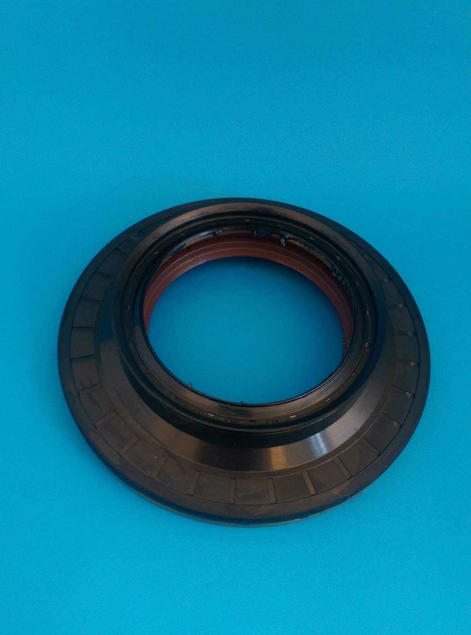 Oil seal - 85x155x12/33