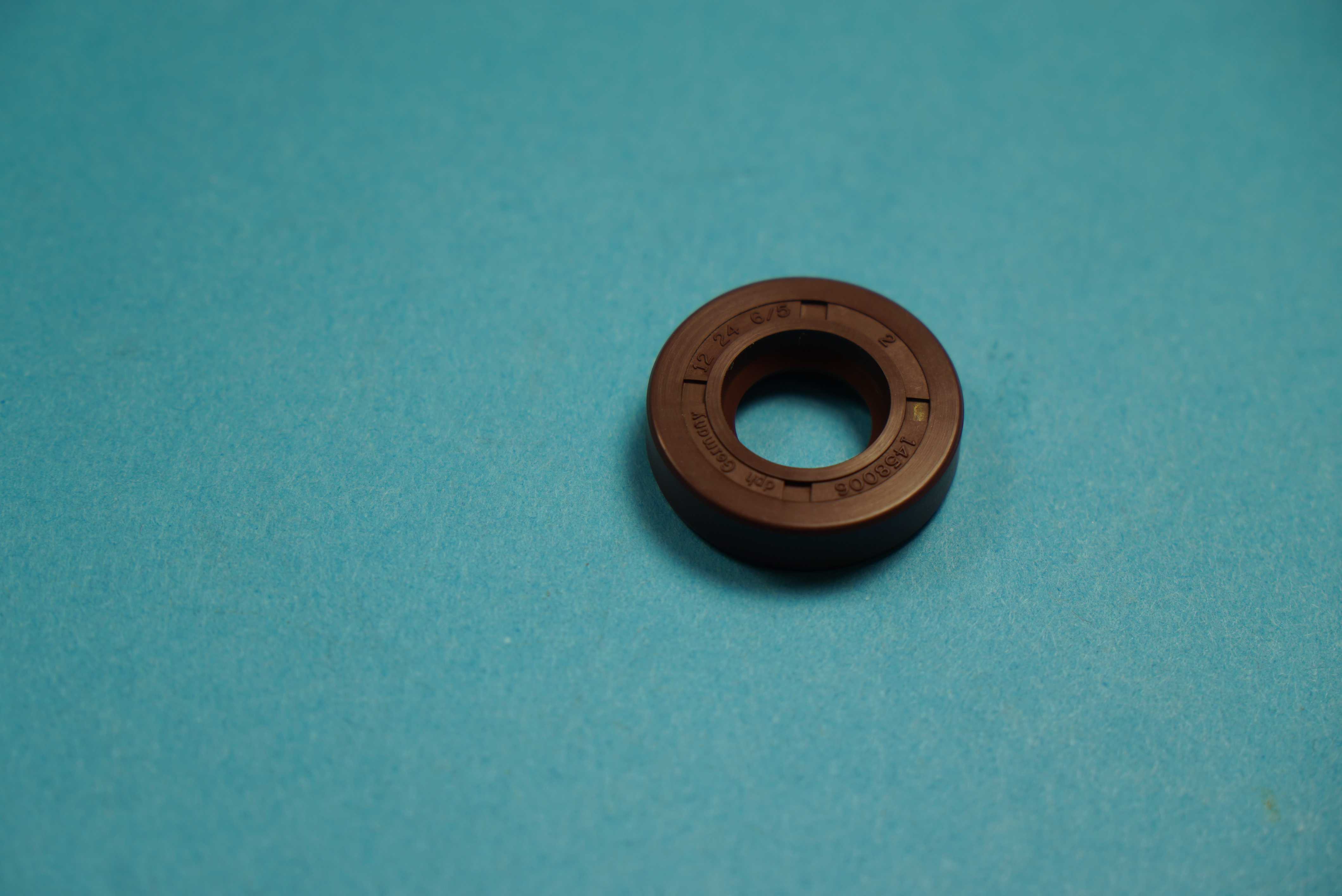 Wellendichtring - 12x24x6/5