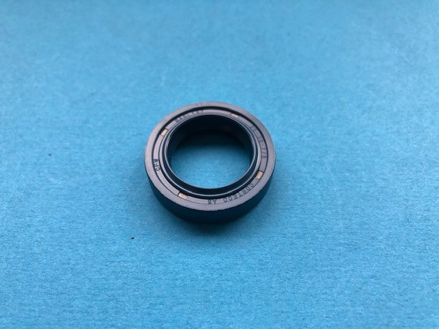 Wellendichtring - 20x30x7/8